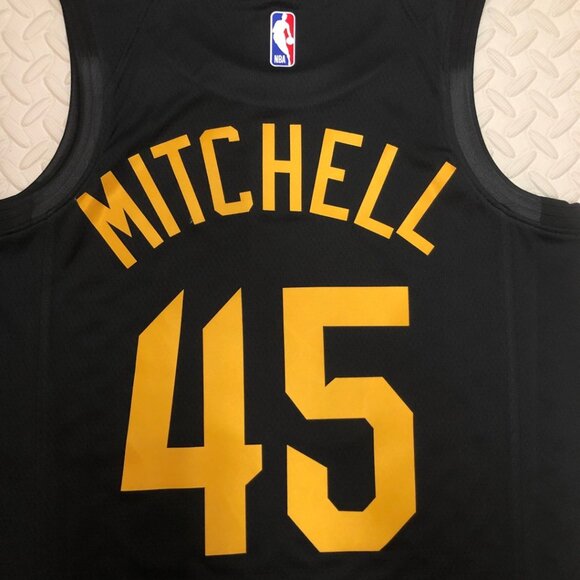 Cleveland Cavaliers Donovan Mitchell No. 45 Black Jersey - Picture 5 of 8